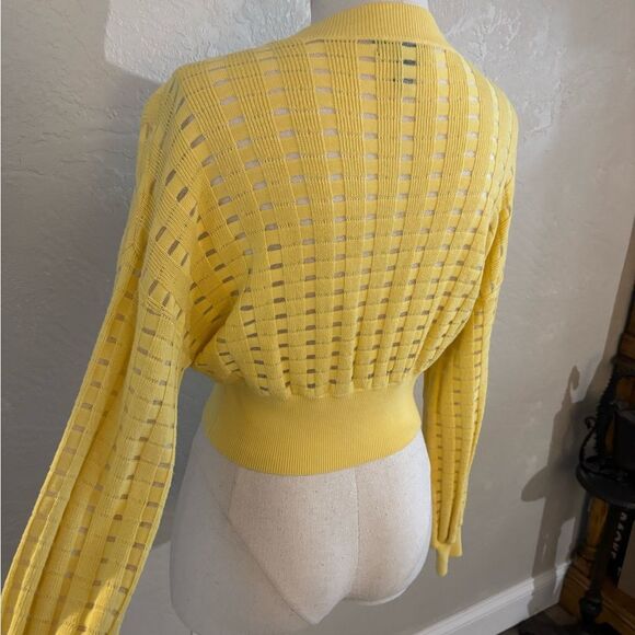 Forever 21 Yellow Cropped Cardigan Women's Sweater Sz Small - Picture 3 of 6